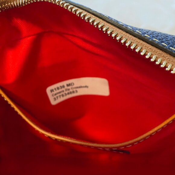 Dooney & Bourke Camera Zip Crossbody Bag. New. Authentic. - Picture 8 of 11
